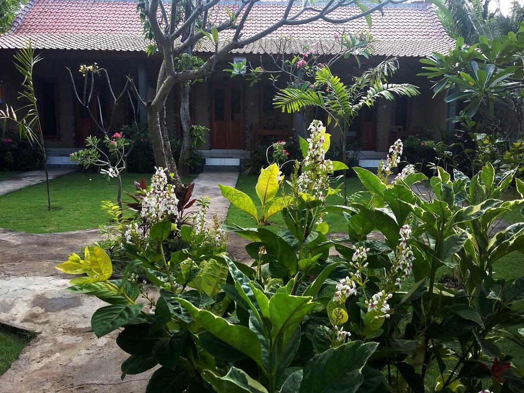 Molleh Guest House Pemuteran Exteriör bild