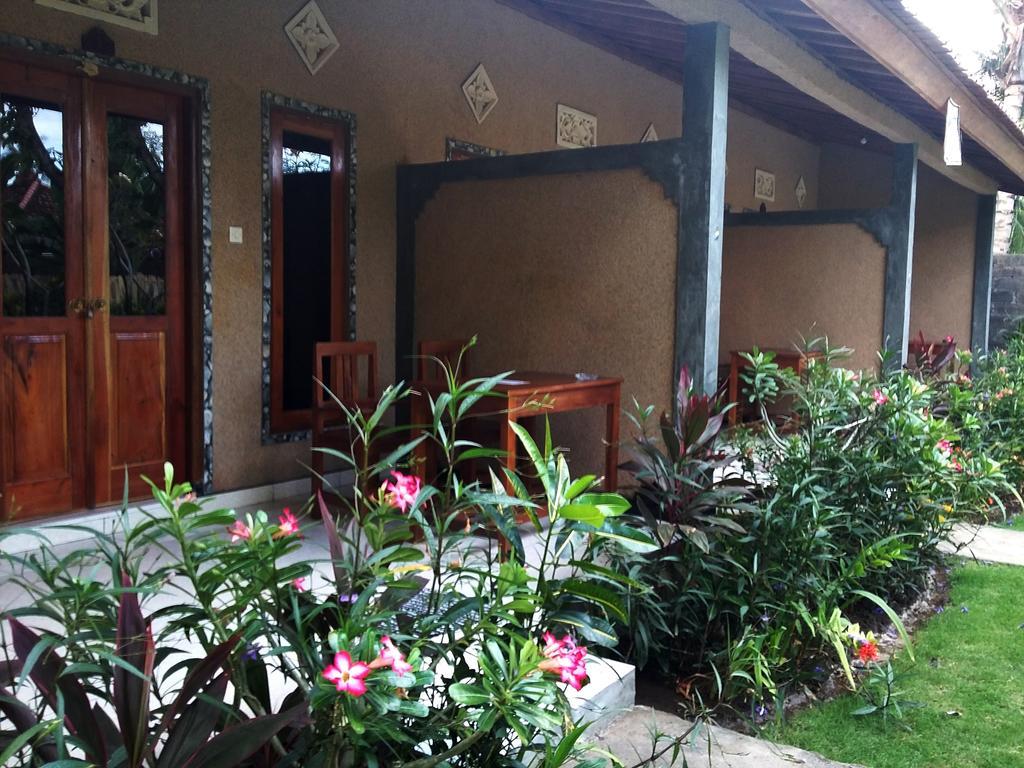 Molleh Guest House Pemuteran Exteriör bild